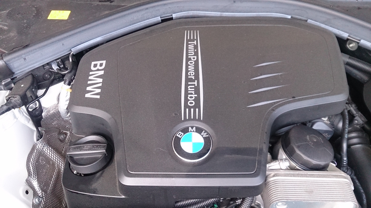 BMW 320i ツーリング